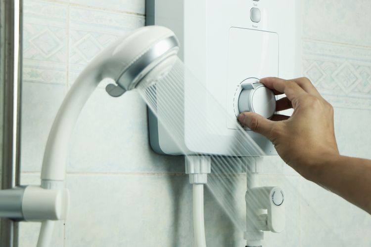 Tips Hemat Listrik bagi yang Punya Water Heater Listrik Saat Mudik