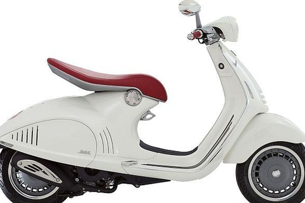 Harga Vespa 946 Emporio Armani, Skuter Mewah yang Langka dan Istimewa -  Kabar Utara