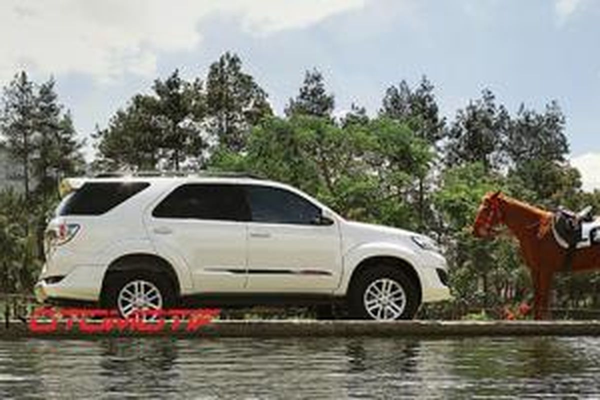 Toyota Fortuner menjadi idola kaum urban juga wanita.