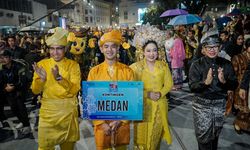 Karnaval Nusantara Apeksi 2026 Meriah meski Diguyur Hujan, Rico Waas Bidik Panggung Dunia