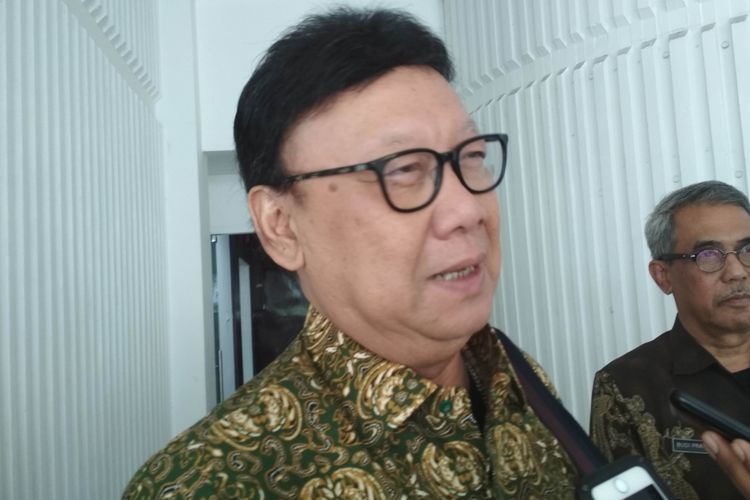 Menteri Dalam Negeri Tjahjo Kumolo di Kantor Dewan Pertimbangan Presiden, Jakarta, Kamis (8/6/2017).