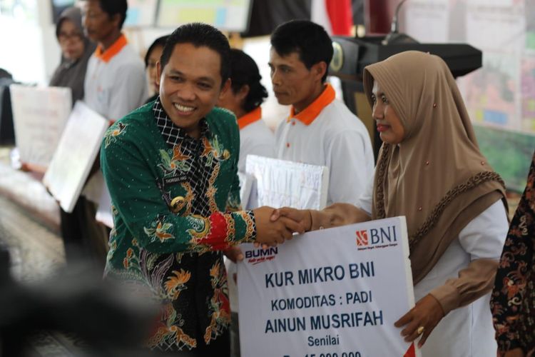 Bupati Lumajang Thoriqul Haq saat Kampanye Aksi Nyata Pengendalian Alih Fungsi Lahan Sawah yang digelar Kementerian Pertanian, di Pendopo Arya Wira Raja, Kabupaten Lumajang, Kamis (30/01/2020).