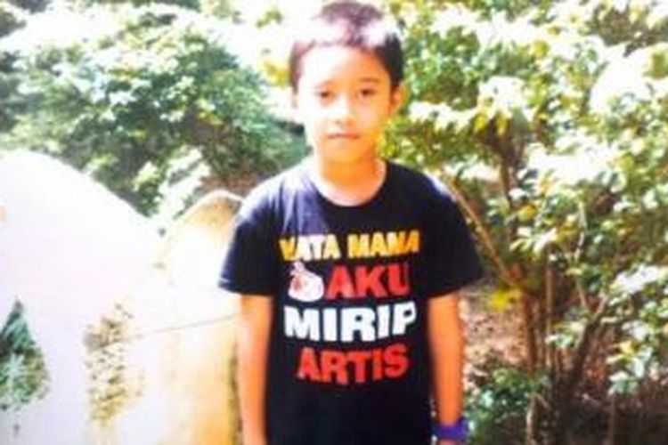 Foto semasa hidup Dino Oktama (12) satu dari dua orang pelajar SMP 51 Palembang ?yang tewas tenggelam di Kolam bekas galian batu bata.