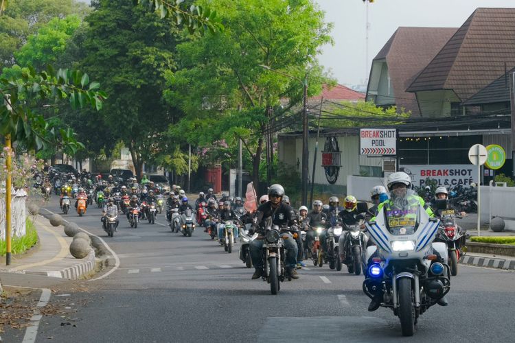 FDR Day 2023 yang digelar di Bandung dihadiri oleh ratusan komunitas motor