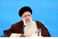 Kematian Presiden Raisi Membuat Warga Iran Terbagi Jadi Dua Kubu