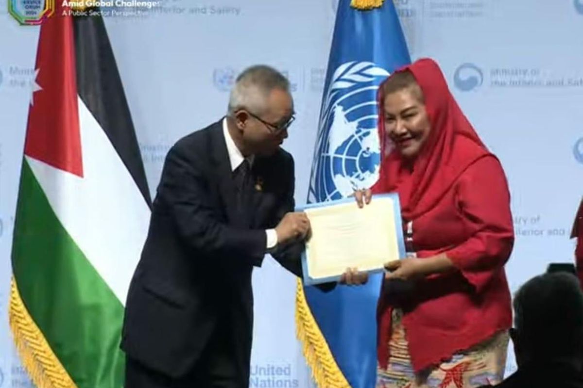 Wali Kota Semarang Hevearita Gunaryanti Rahayu saat menerima penghargaan penanganan stunting dari Perserikatan Bangsa-bangsa di Incheon, Korea Selatan, Rabu (26/6/2024)