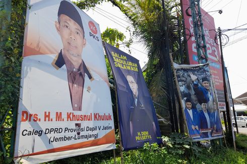 Belum Waktunya Kampanye, Baliho Caleg Sudah Berjejer di Jalanan Lumajang