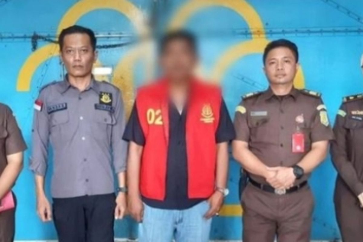 Kejari Subang menahan seorang anggota DPRD Subang atas dugaan korupsi dana BUMDes.