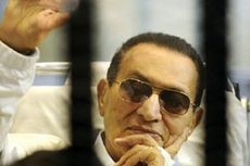 Mubarak Kembali Muncul di Persidangan Banding