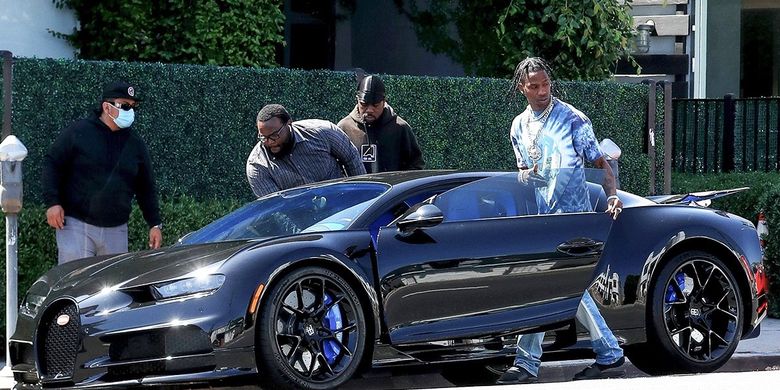 Mobil Bugatti Chiron milik Travis Scott.