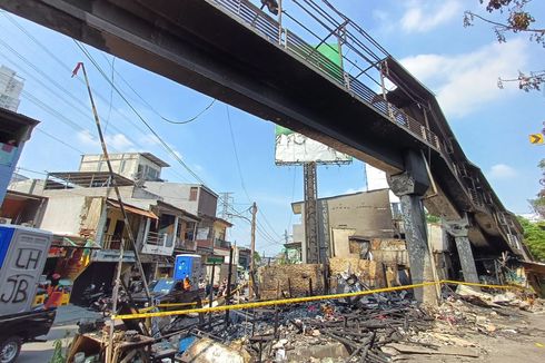 9 Rumah Hangus akibat Kebakaran di Jalan Semeru Raya Jakbar 