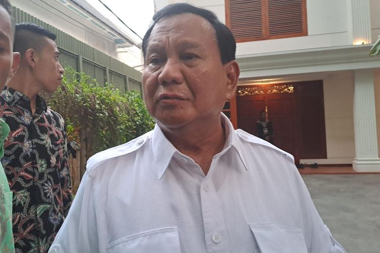 Ketua Umum Partai Gerindra Prabowo Subianto saat ditemui di kediamannya, Jalan Kertanegara, Jakarta, Rabu (11/10/2023). 