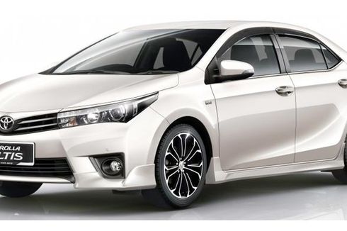 Banderol Toyota All-New Corolla Altis Versi Malaysia