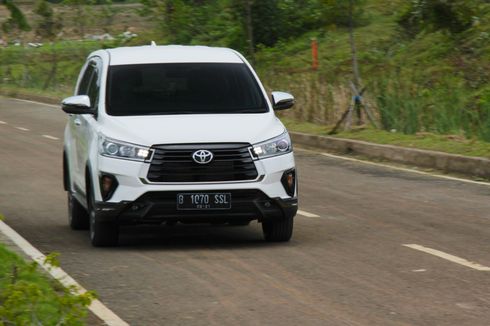 Harga Toyota Innova Turun Rp 32 Juta di Jawa Timur