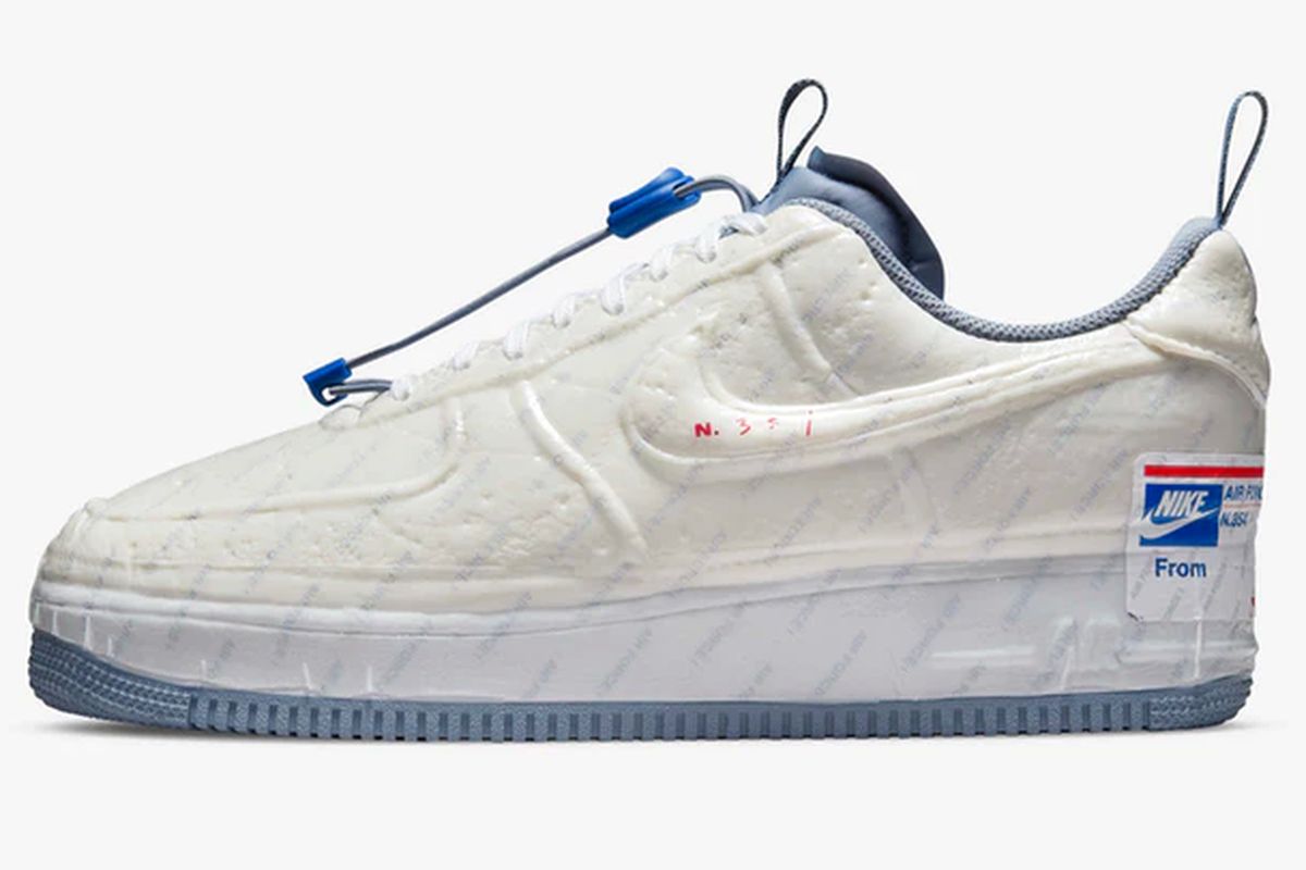 Sneaker Nike Air Force 1 Experimental ?Postal Ghost
