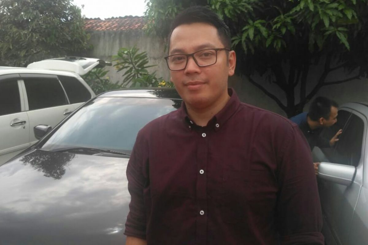 Suami Shezy Idris, Krishna Adhyata Pratama, ditemui usai menjalani sidang lanjutan gugatan cerai Shezy terhadapnya di Pengadilan Agama Jakarta Barat, Senin (21/1/2019).