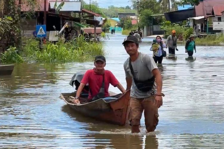 Banjir Kutai Barat Meluas ke 6 Kecamatan, 1.340 Rumah Terendam dan Akses Jalan Putus