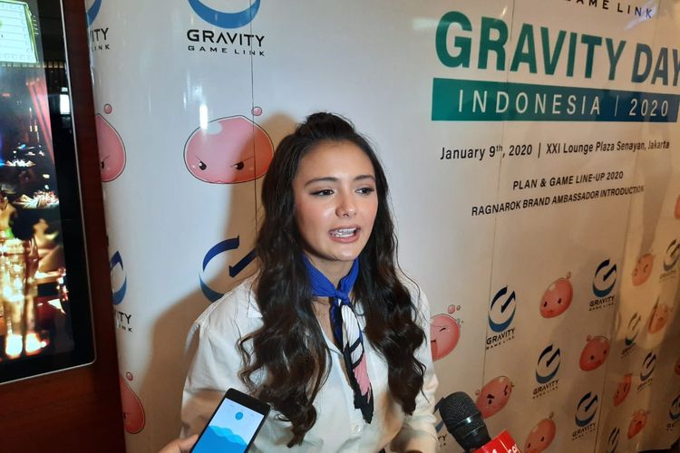 Amanda Rawles saat beranda di Mal Plaza Senayan, Jakarta Pusat, Kamis (9/1/2020)