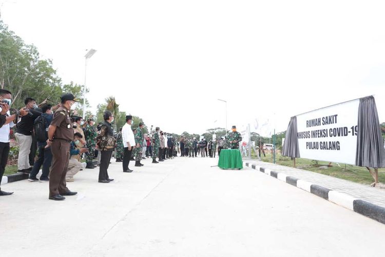 Rumah Sakit Khusus Infeksi Covid-19 di Pulau Galang, atau tepatnya berada di lokasi Eks Kamp. Vietnam di Kelurahan Sijantung, Kecamatan Galang, Batam, Kepuluan Riau (Kepri) resmi beroperasi, Senin (6/4/2020).