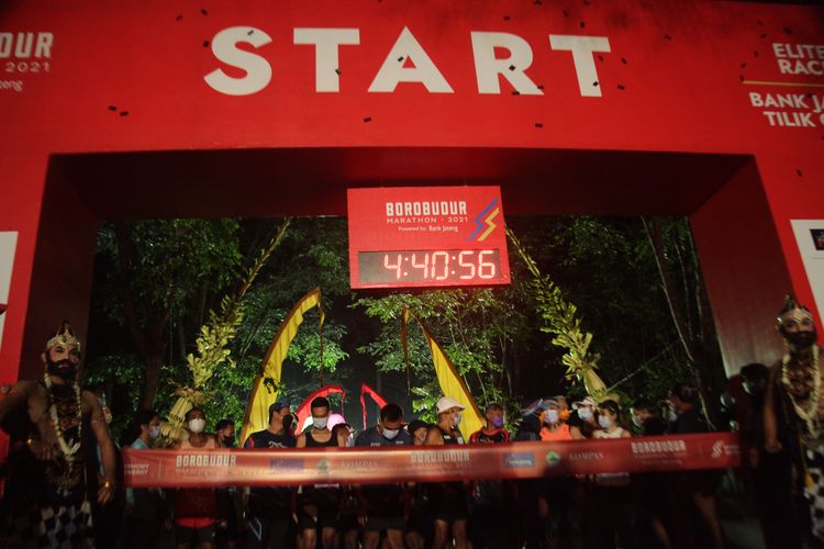 Peserta Borobudur Marathon 2021