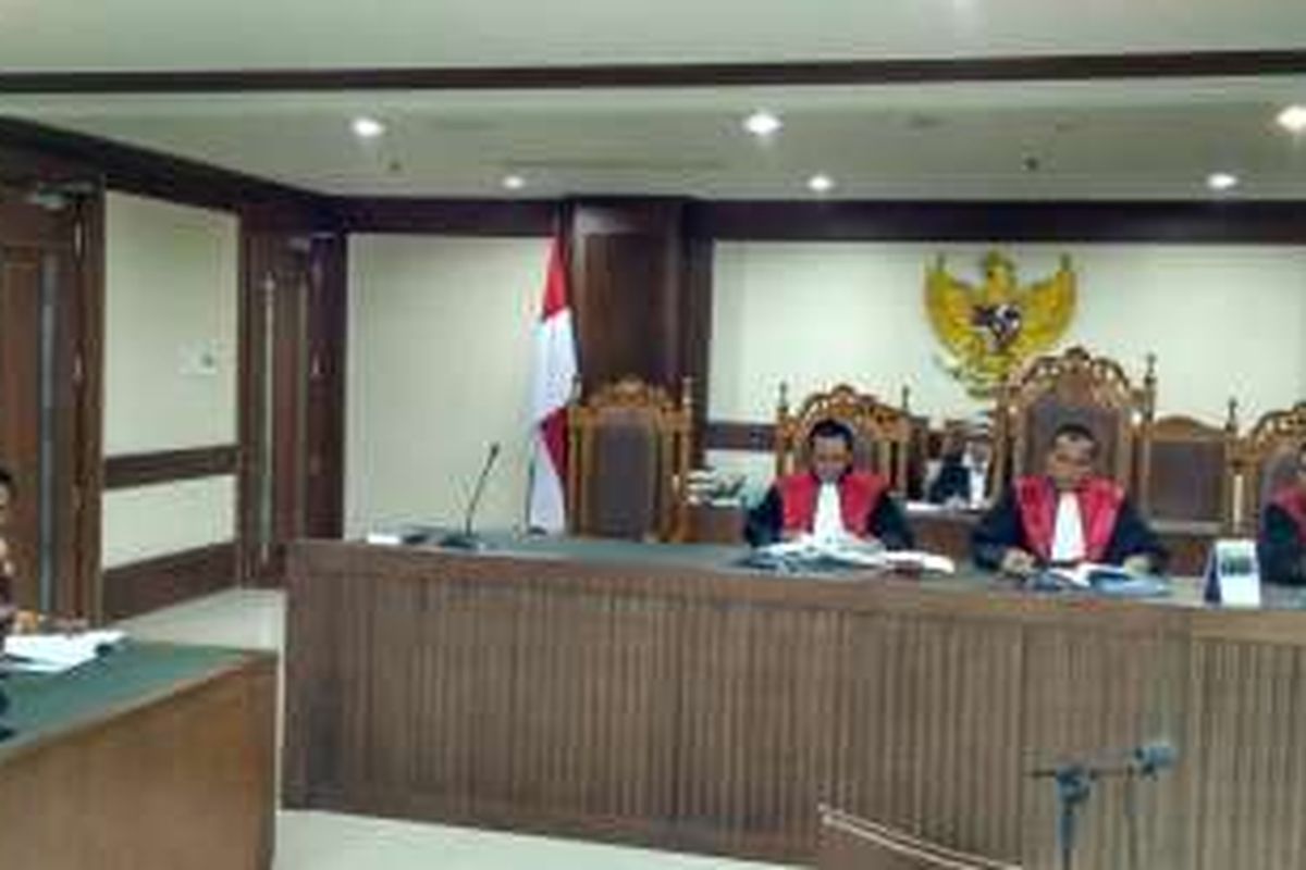 Sidang perdana gugatan class action warga Bukit Duri terkait normalisasi Sungai Ciliwung di Pengadilan Negeri Jakarta Pusat, ditunda, Selasa (7/6/2016).