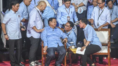 Jejak Mayor Teddy: Dulu Ajudan Jokowi, Kini Melekat ke Prabowo