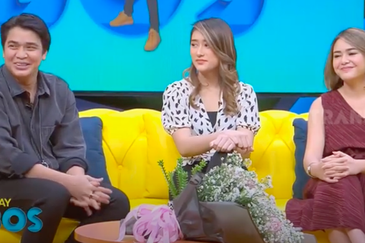 Billy Syahputra bingung disuruh memilih antara Amanda Caesa dan Amanda Manopo di acara Okay Bos