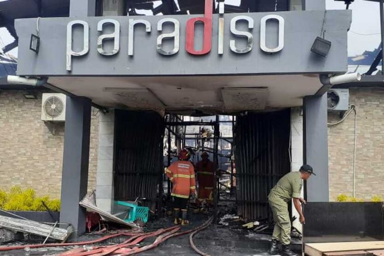 Tempat karaoke Paradiso di Jalan Gatot Subroto Cilacap, Jawa Tengah, terbakar, Selasa (25/2/2020).