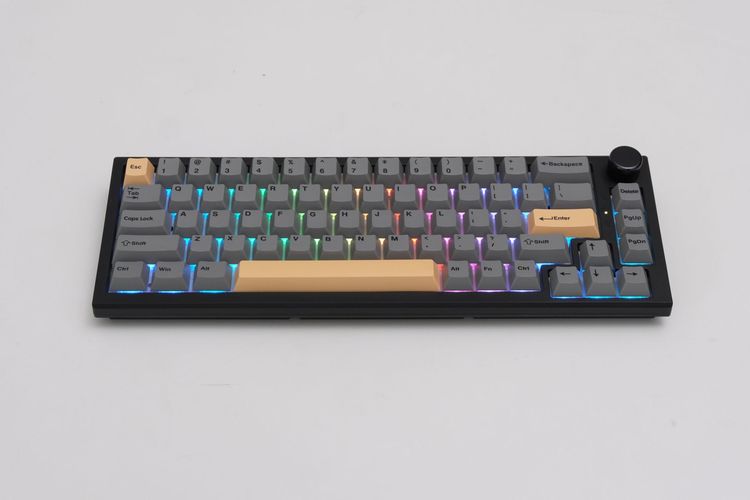 Fantech meluncurkan Keyboard MaxFit67 sebagai wujud karya terbaik para penggila keyboard.