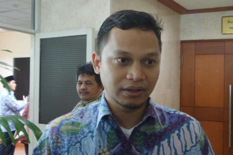 Wakil Ketua Komisi I dari Fraksi Partai Amanat Nasional (PAN), Hanafi Rais, di Kompleks Parlemen, Senayan, Jakarta, Selasa (7/2/2017).