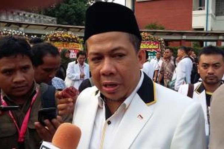 Politisi Partai Keadilan Sejahtera (PKS) Fahri Hamzah, saat menghadiri Musyawarah Nasional ke-4 PKS di Hotel Bumi Wiyata Depok, Jawa Barat, Senin (14/9/2015).