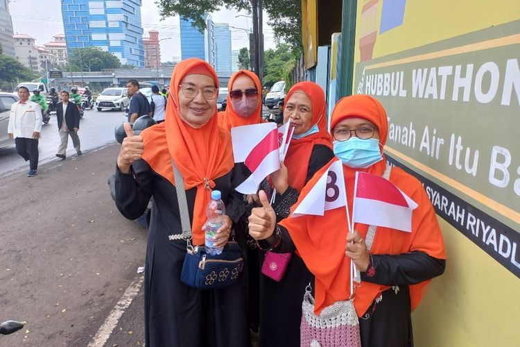 Kader PKS dari Tanjung Barat, Jakarta Selatan menyatakan dukungannya kepada mantan Gubernur DKI Jakarta, Anies Baswedan sebagai calon presiden.