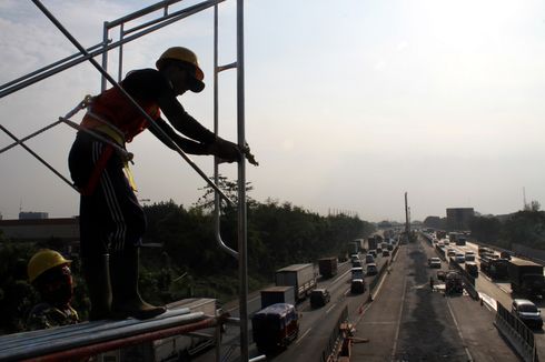 Padat Karya Menjerit hingga Ancaman PHK Besar-besaran di Karawang 