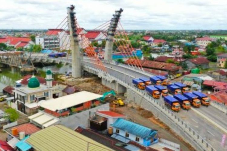 Jembatan Sei Alalak, Banjarmasin, Kalsel nampak dari ketinggian. 