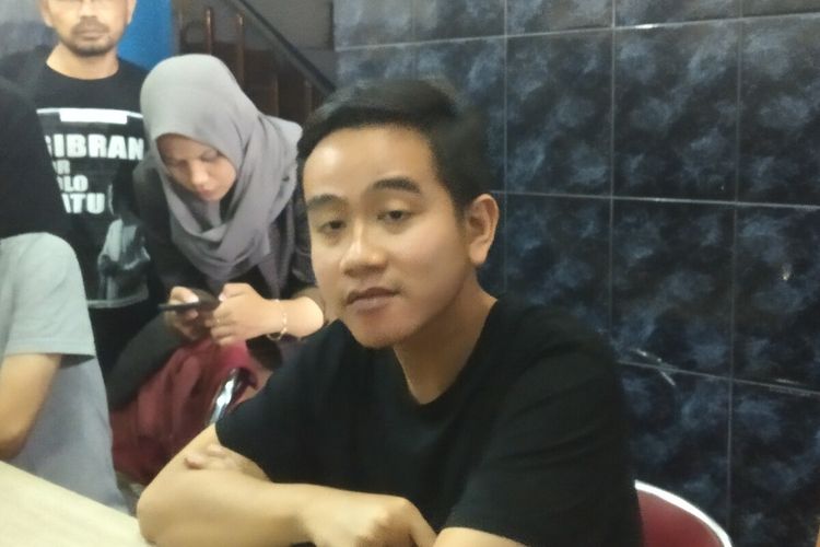 Bakal calon wali kota Surakarta Gibran Rakabuming Raka ditemui di Solo, Jawa Tengah, Selasa (11/2/2020).