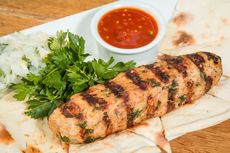 Resep Seekh Kebab dengan Daging Kambing dan Kaya Bumbu Rempah