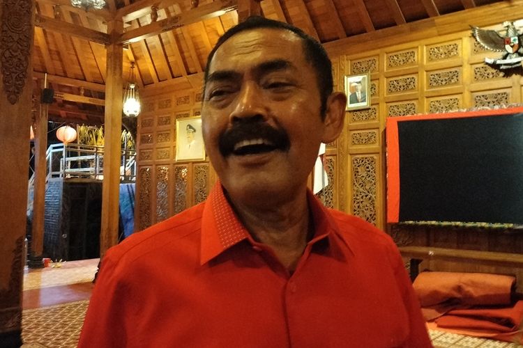 FX Hadi Rudyatmo saat berada di Pendopo Pucang Sawit, Jebres, Kota Solo, Rabu (2/3/2022) malam.