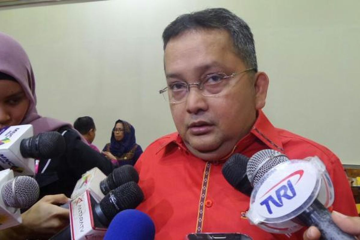 Wakil Ketua Komisi III DPR, Trimedya Pandjaitan di Kompleks Parlemen, Senayan, Jakarta, Rabu (21/9/2016)