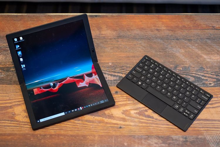 Lenovo Pamerkan Laptop Layar Lipat Thinkpad X1 Fold