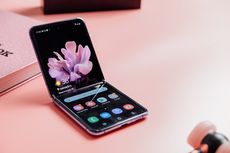 Xiaomi Siapkan Ponsel Lipat Pesaing Samsung Galaxy Z Flip?
