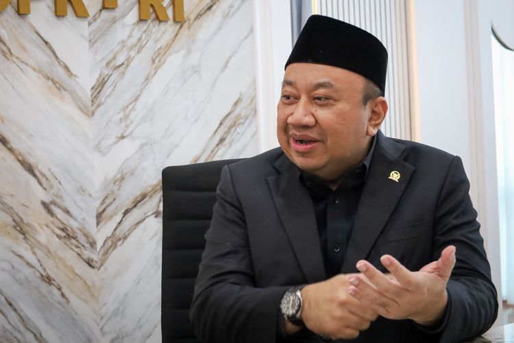 Anggota DPR Minta Sekolah Terdampak Karhutla Terapkan PJJ: Prioritaskan Kesehatan Siswa-Guru