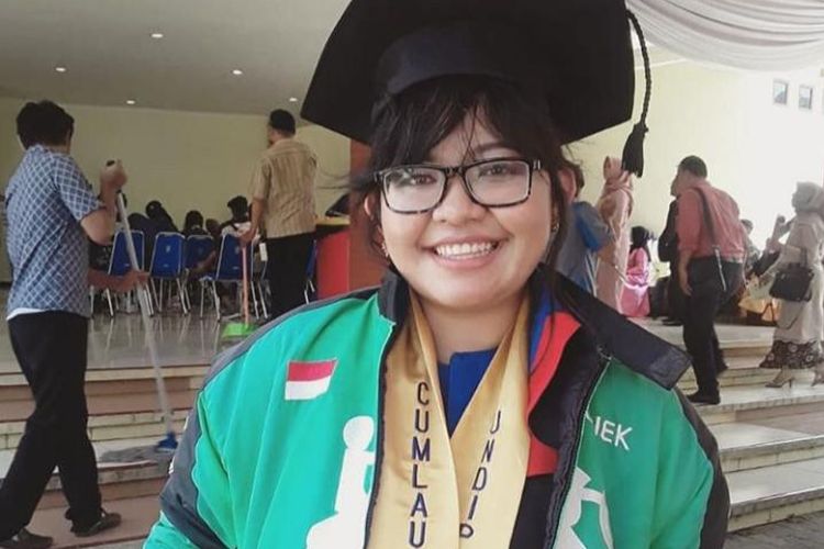 Leony Sondang Suryani mendapat beasiswa S2 Ilmu Hukum di Undip Semarang. 