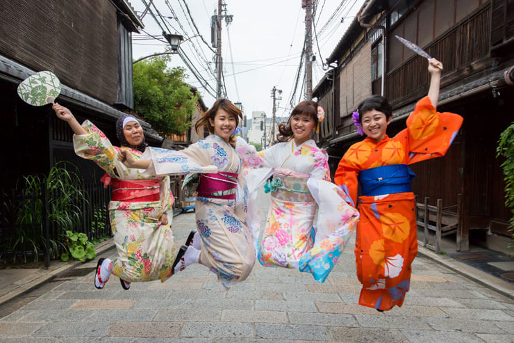 kimono-girls