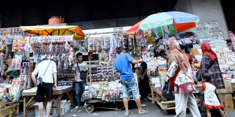 Belanja Aksesoris Murah di Pasar Pagi Asemka 