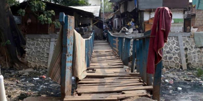 Menteri PPN: Penanganan Kumuh Bukan Mengubah Fisik tapi Perilaku Sosial