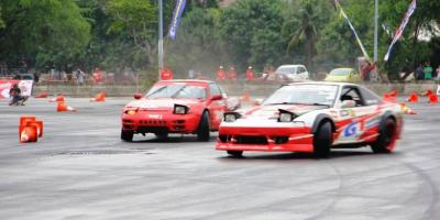 Demas Agil Juara Seri Pamungkas Kejurnas Drift 2013 