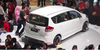 MPV Sejuta Umat Banting Harga di IIMS