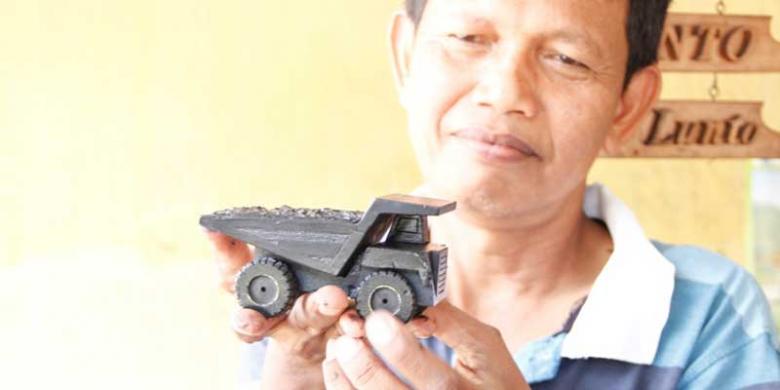  Kerajinan Batubara Buah Tangan dari Sawahlunto Kompas com