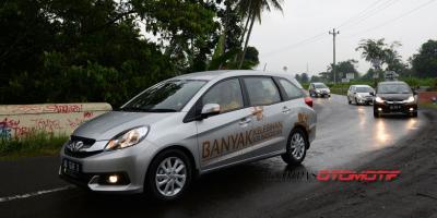 Perang Sengit Mobilio dan Avanza