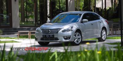 Guratan Premium Nissan Teana Terbaru dalam Bidikan Lensa